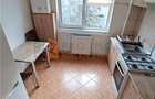 Apartament cu 3 camere semidecomandat în Micro 3 - 7
