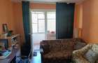 Vand apart 2 camere zona Peco - 6