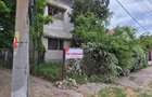 Casă cu 6 camere cu Canalizare în Central - 2