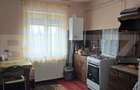 Casa de vanzare cu 2 camere, 77 mp, zona Botizului - 5