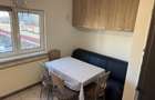 Apartament cu 2 camere decomandat în Trafic Greu - 2