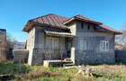 Voinesti Casa batraneasca, de vanzare, 70 mp - 2