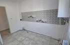 Apartament cu 2 camere decomandat în Roman - 6