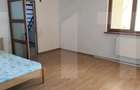 Casă cu 5 camere cu Canalizare în Central - 5