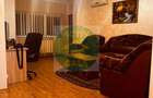 Apartament cu 3 camere decomandat în Roman - 5