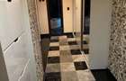 Vand /schimb cu casa apartament 3 camere zona central - 6