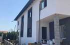 Duplex cu 4 camere cu Canalizare în Exterior Est - 1