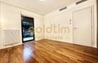 Apartament cu 4 camere decomandat în Capitale - 35