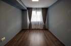 Apartament cu 3 camere decomandat în Tractorul - 1 Apartament cu 3 camere decomandat în Tractorul - 1
