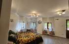 Casă individuală cu 7 camere cu Garaj în Tarcău - 11