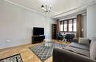 Apartament cu 3 camere semidecomandat în Central - 9