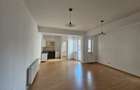 De inchiriat apartament 3 camere, centru, decomandat 2 bai, balcon - 6