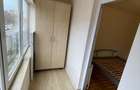 Inchiriez ap. 2 camere, minim 2 ani, renovat, garaj, et.2, lift, balcon 12 mp. - 6