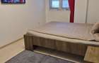 Proprietar inchiriez apartament decomandat,lift ,utilat si mobilat,loc parcare