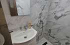 Inchiriez apartament 3 camere scoala 8