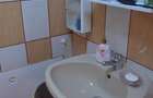 Predeal-Casa de vacanta patru camere,teren 300 mp