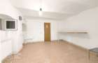 Spatiu langa Piata Catedralei, intrare din strada, str. Vasile Goldis - 2