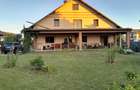 Casa spatioasa, 5 camere, sat Sasar, Maramures, zona vamii, teren 10 ari