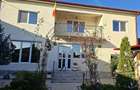 Vand casa in Centrul Civic Cumpana