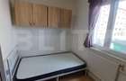 Garsoniera, renovata, cu baie , etaj 1 , Florilor - 5