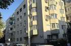 Beller, Nicolae Constantinescu, proprietar, 2 apartamente pe etaj, 3 camere