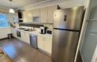 Apartament 4 camere semidecomandat+2parcai incluse in pret | Buna ziua | Boxa