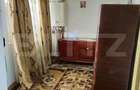 Casa spa?ioasa cu livada, intr-o zona lini?tia la 2 - 11