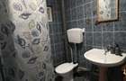 Inchiriez camera intr-un apartament
