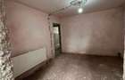 De vanzare apartament 3 camere si balcon, 70mp, zona buna, pret 55000e