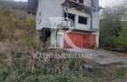 Casa de vanzare la rosu | Teren Intravilan | Vetel | Hunedoara
