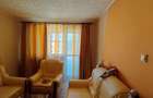 Apartament cu 3 camere semidecomandat în Central - 2