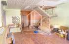 Apartament generos de vanzare in Cisnadie, 150 mp + anexe si teren