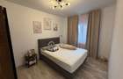 Inchiriez apartament cu 3 camere lux