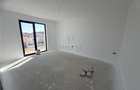 Duplex despartit prin C.T.- dormitor la parter - canalizare