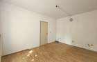 Casă cu 12 camere cu Canalizare în Central - 43