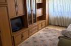 Inchiriez apartament la etajul 1 - 3