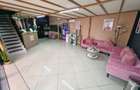 Inchiriez camera spatiu locati unghii gene tatuaj salon sector 3 masaj - 2