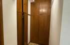 Apartament cu 3 camere decomandat în Capitale - 12