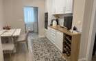 Apartament cu 3 camere decomandat în Central - 1