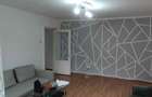 Apartament cu 3 camere semidecomandat în Central - 1