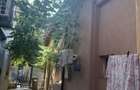 Vand casa in curte comuna in spate la mall Veranda - 1
