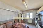 Apartament cu 3 camere decomandat în Ploiești - 9