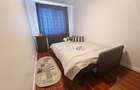 Apartament cu 3 camere semidecomandat în Central - 9 Apartament cu 3 camere semidecomandat în Central - 9