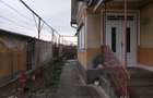 Casa de vanzare,unic proprietar. - 1