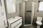 Casă individuală cu 8 camere cu Canalizare în Domnești - 15