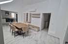 Vand apartament 3 camere zona Zamca - 1