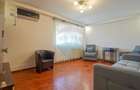 Apartament cu 3 camere decomandat în Tractorul - 3