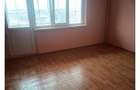Vind apartament 2 camere,semidecomandat,et 3/4,zona HCC,gol fara gaze,acte la zi - 1