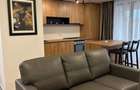 Apartament cu 3 camere semidecomandat în Central - 2
