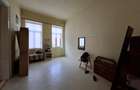 Apartament cu 3 camere în Central - 2